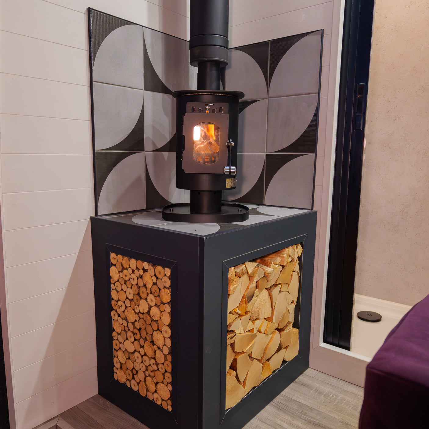 Heather - Automatic 3 Berth Luxury Campervan