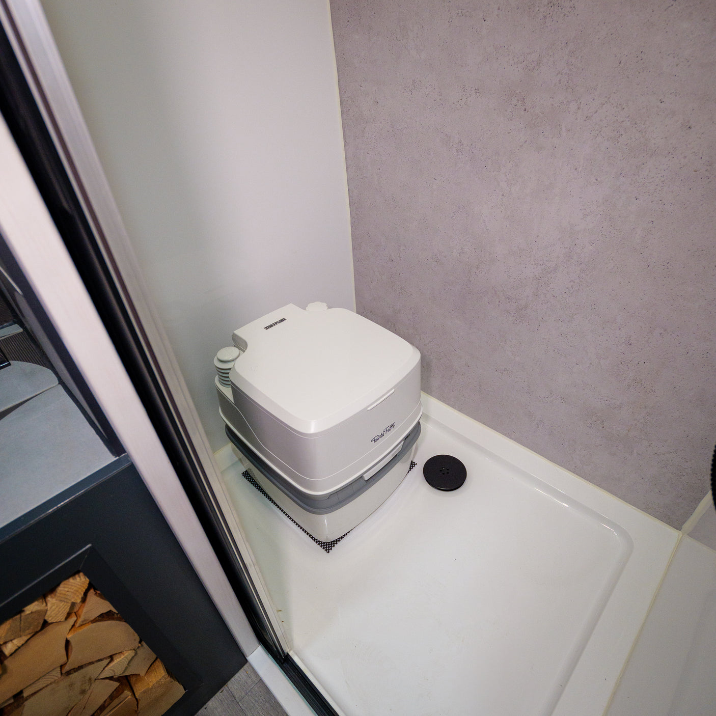 Heather - Automatic 3 Berth Luxury Campervan