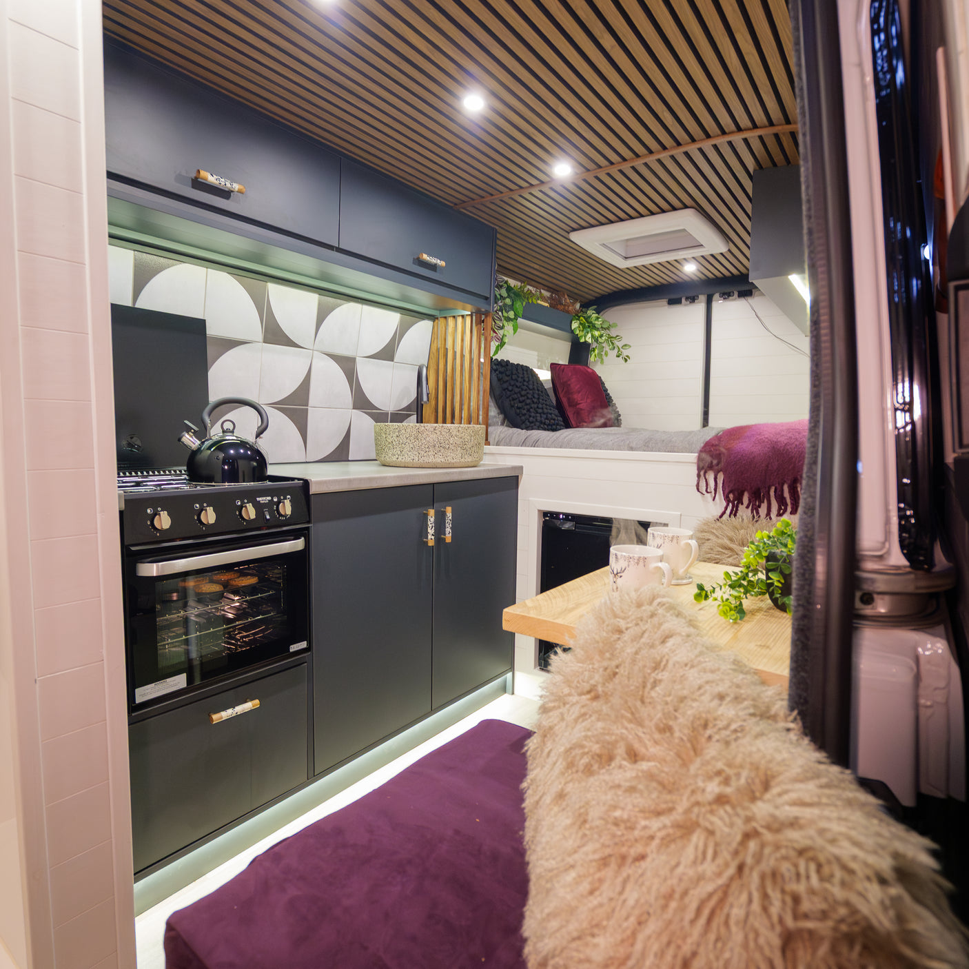 Heather - Automatic 3 Berth Luxury Campervan