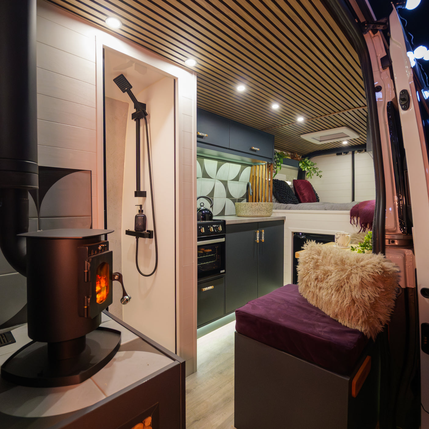 Heather - Automatic 3 Berth Luxury Campervan