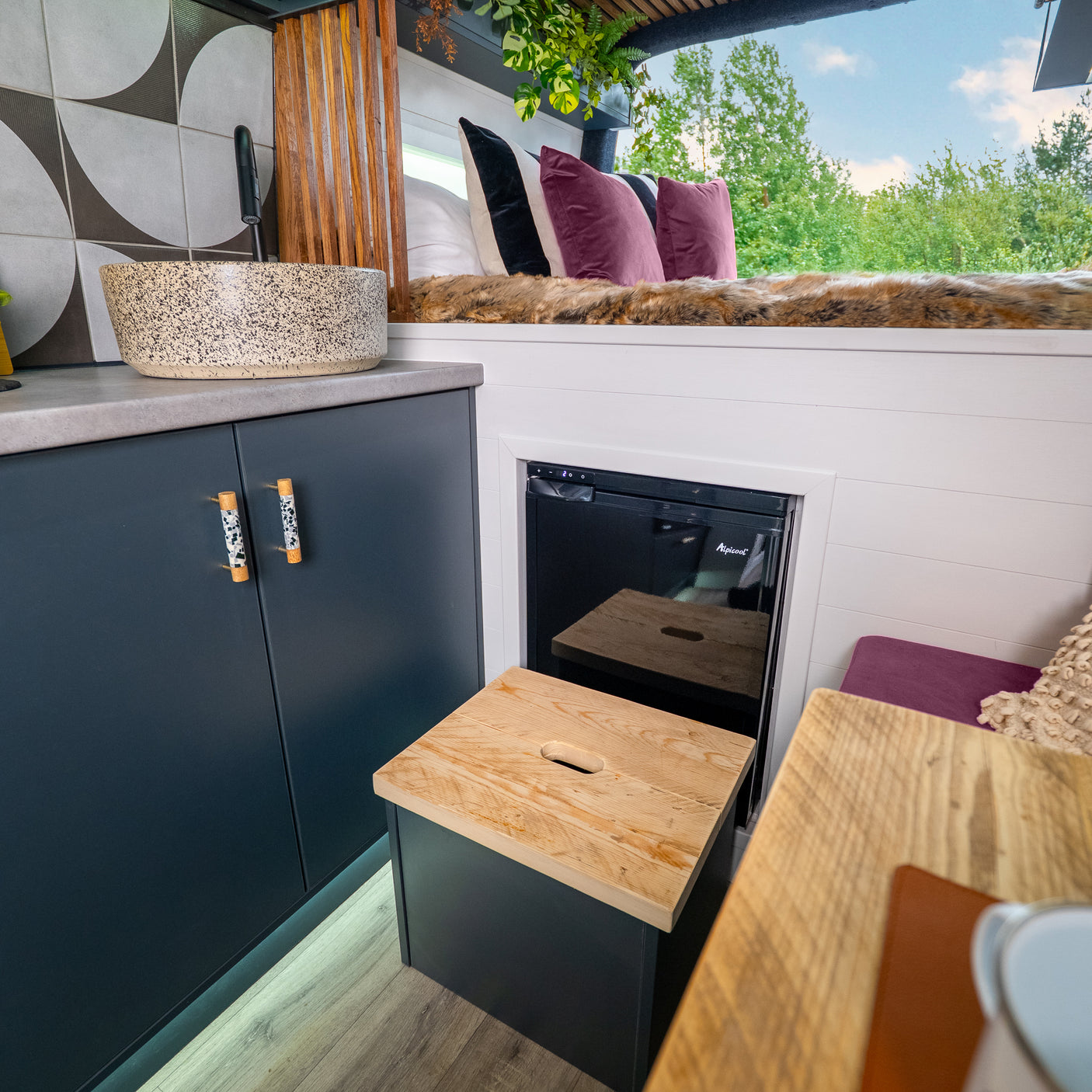 Heather - Automatic 3 Berth Luxury Campervan