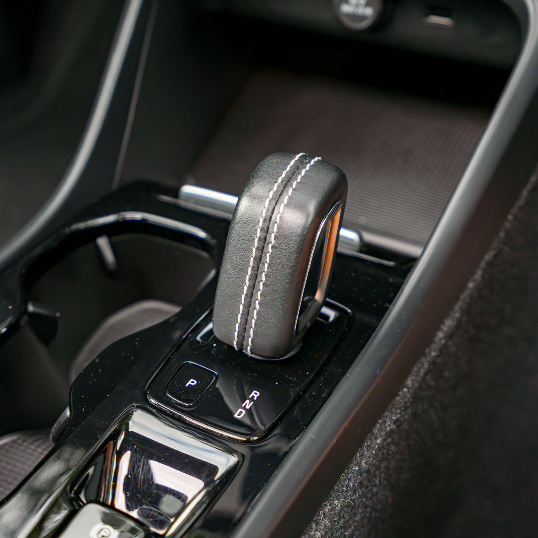 AUTOMATIC VOLVO XC40 R-DESIGN PRO