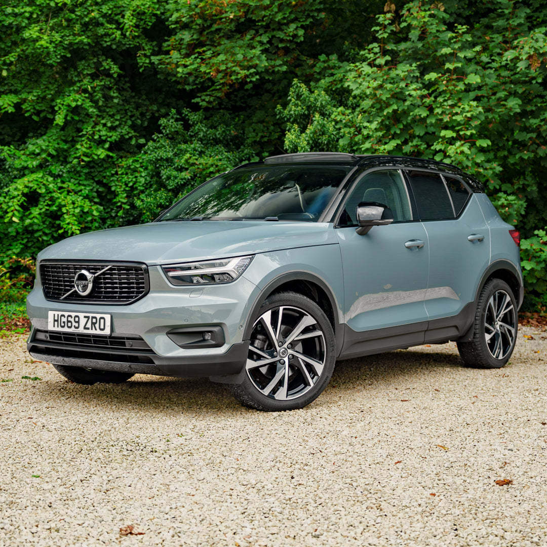 AUTOMATIC VOLVO XC40 R-DESIGN PRO