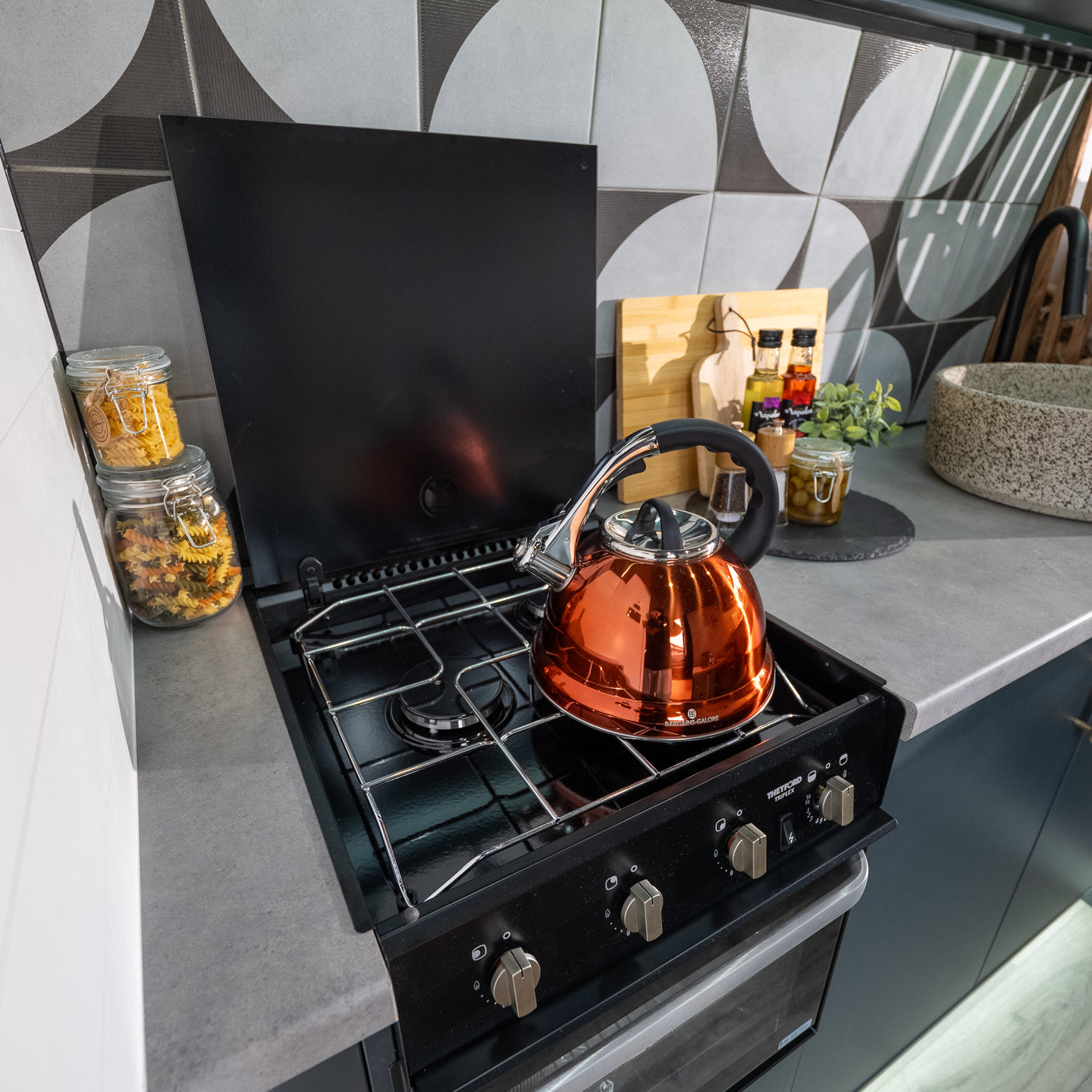 Heather - Automatic 3 Berth Luxury Campervan