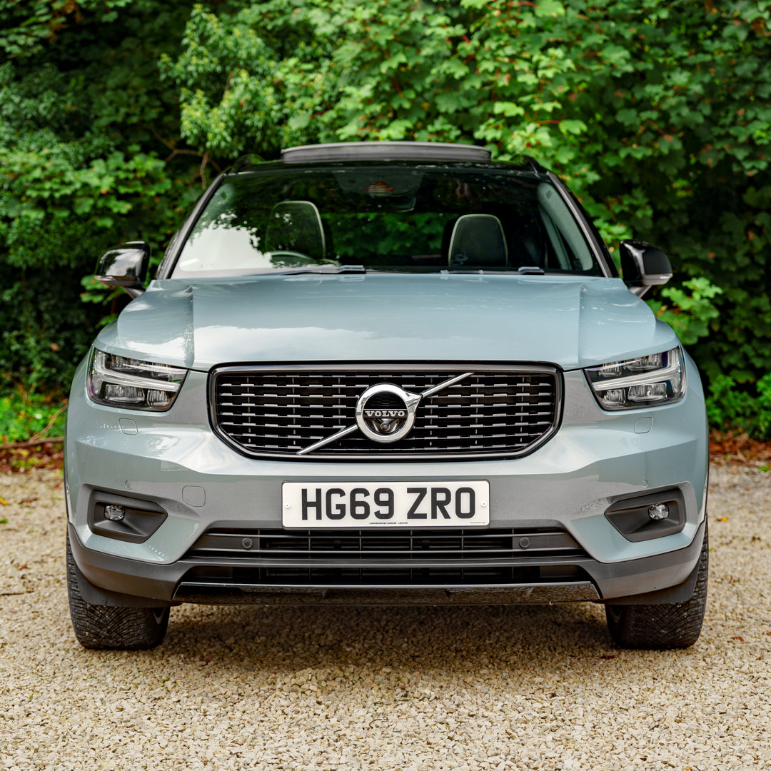 AUTOMATIC VOLVO XC40 R-DESIGN PRO