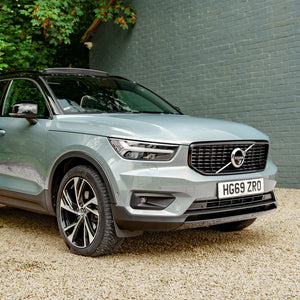 AUTOMATIC VOLVO XC40 R-DESIGN PRO