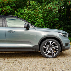 AUTOMATIC VOLVO XC40 R-DESIGN PRO