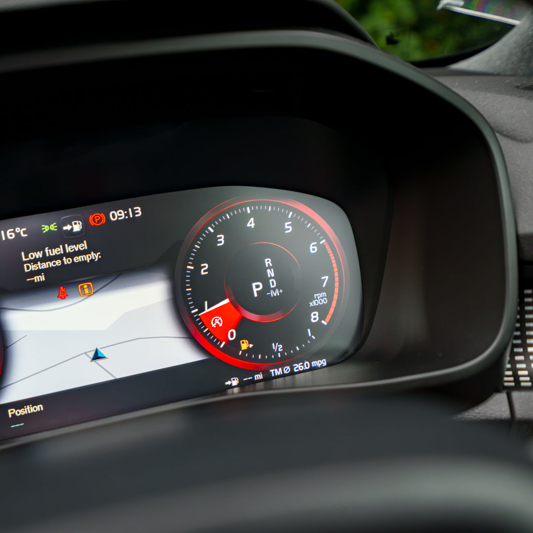 AUTOMATIC VOLVO XC40 R-DESIGN PRO