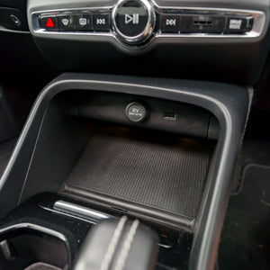 AUTOMATIC VOLVO XC40 R-DESIGN PRO